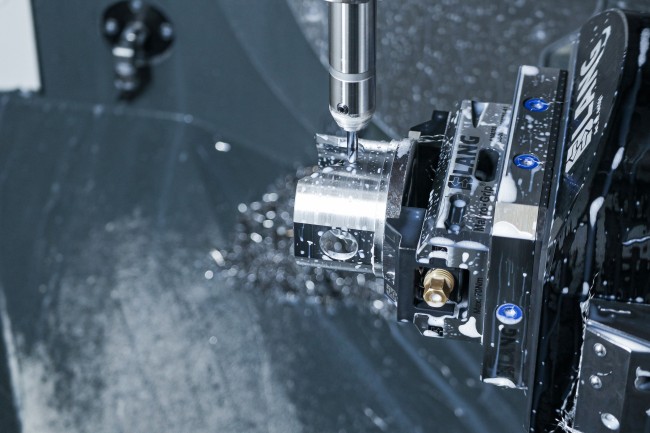 Makro 4Grip clamping jaws from LANG Technik for clamping round components in a cnc machine
